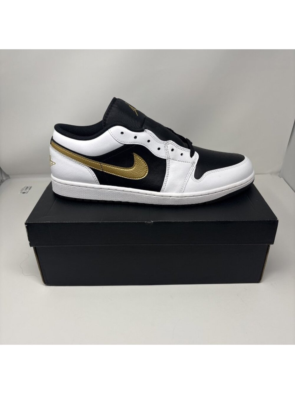 Nike Air Jordan 1 Low White Metallic Gold Black 553558-172 Men's New - Size 15